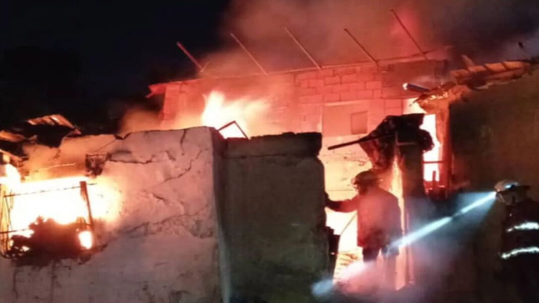 Incendio en vivienda deja saldo de 3 muertos en Catia