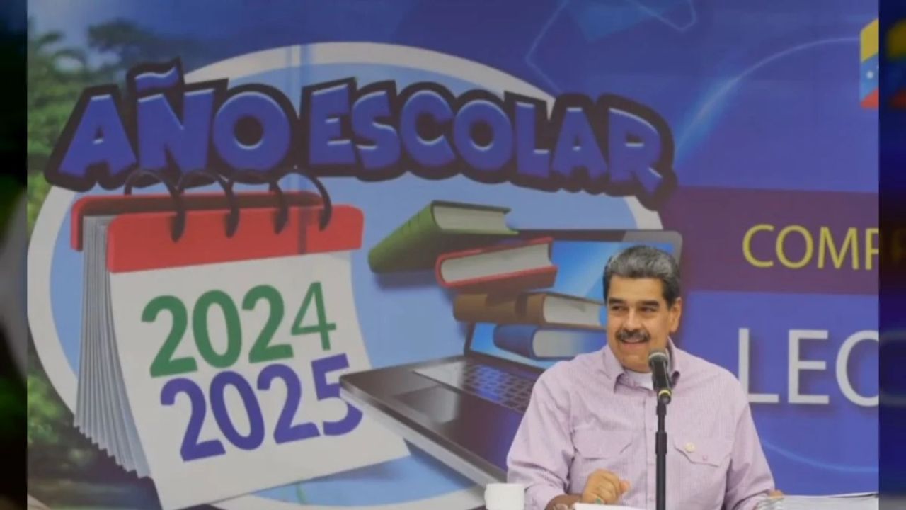 Maduro llama a restaurar la matrícula al 100% y las condiciones laborales de los docentes