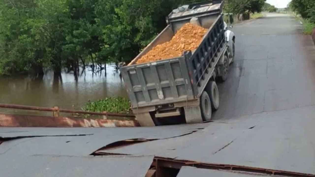 Puente en Apure que comunica con Barinas se desplomó