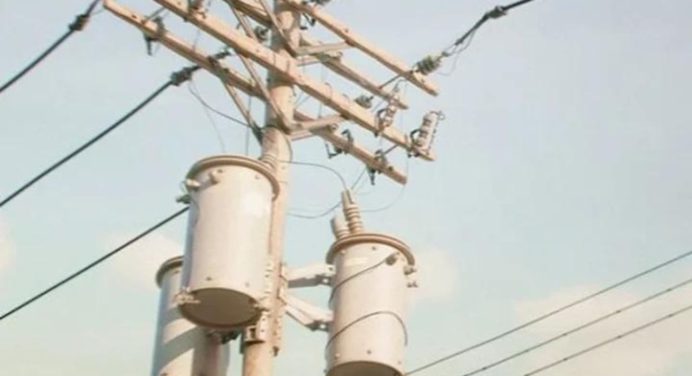 Vecinos de La Cruz son afectados por robo de cableado eléctrico