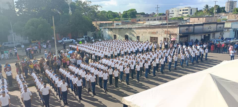 425 nuevos estudiantes recibió la UNES Monagas