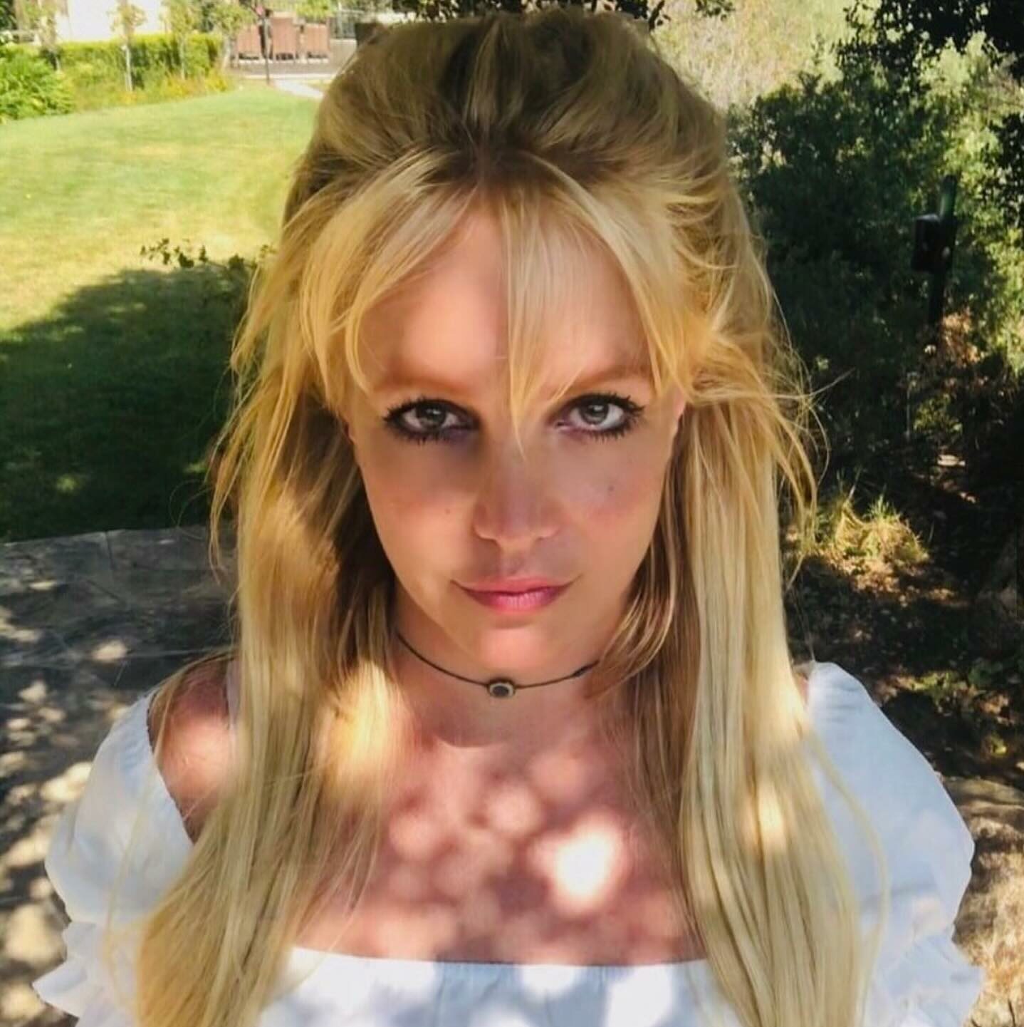 Britney Spears sufrió accidente y quedó con cabello, pestañas y cejas quemadas