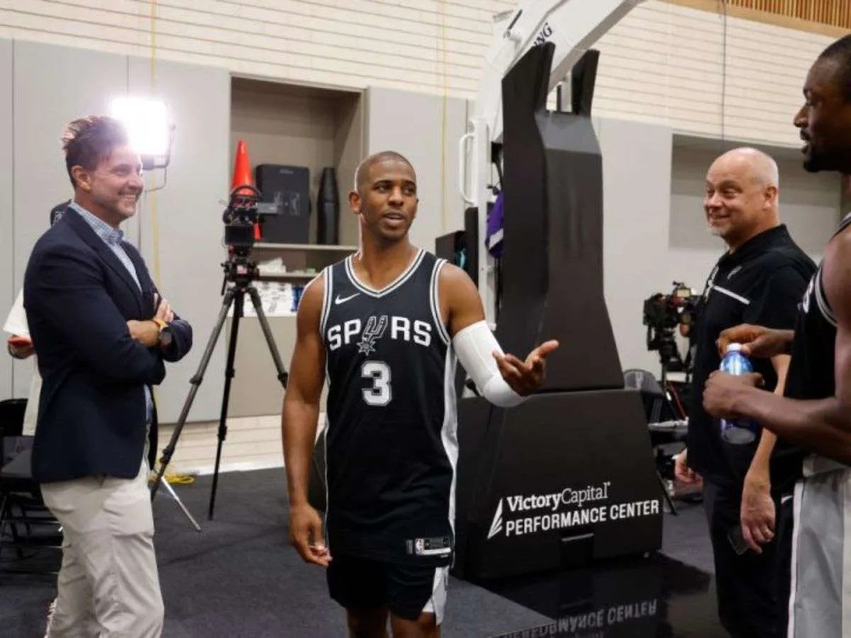 Chris Paul fomentará el liderazgo en los Spurs