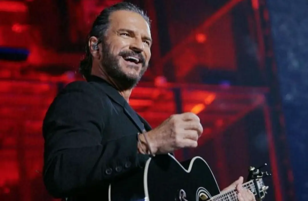 Ricardo Arjona feliz por su regreso a la música