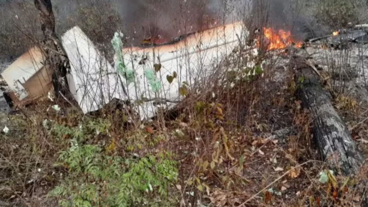 Cinco fallecidos tras accidente de una avioneta