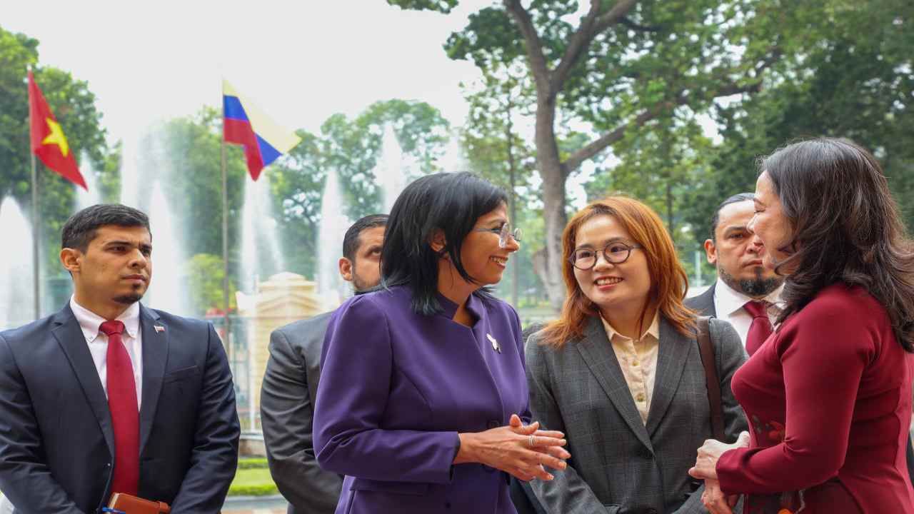 Delcy Rodríguez destaca la importancia de su visita a Vietnam para las relaciones bilaterales