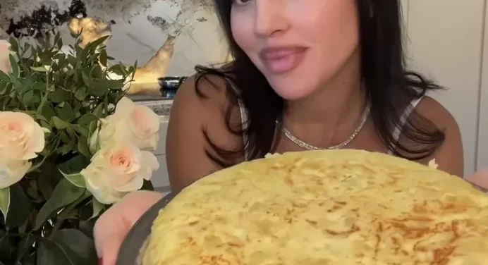 Georgina Rodríguez enseña a sus seguidores su versión de tortilla de papas (+video)