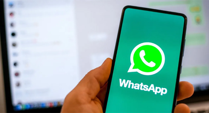 Adiós en WhatsApp al botón de compartir: estos son los tres que vas a usar para pasar fotos y vídeos