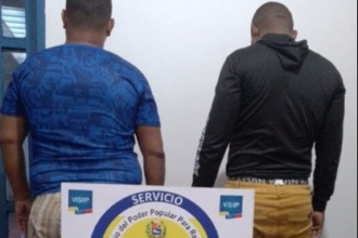 Dos hombres detenidos por vender dólares con tasa superior al BCV