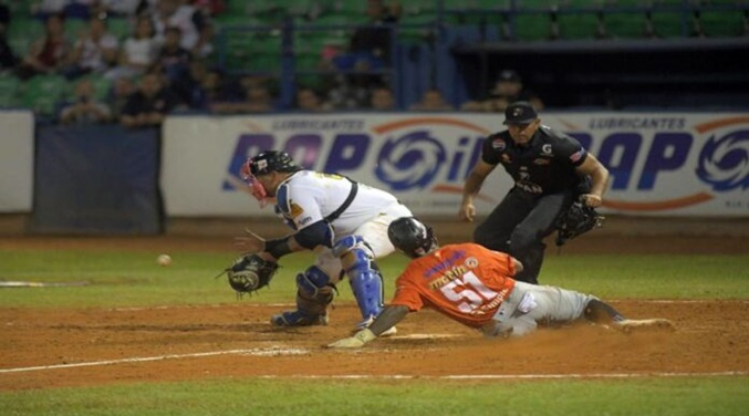 La derrota es un duro golpe para Buddy Bailey y los suyos, ya que los hizo ceder la primera colocación del certamen en beneficio de Magallanes y La Guaira, quienes ahora comandan la tabla con 0.5 juegos de ventaja sobre Tigres.