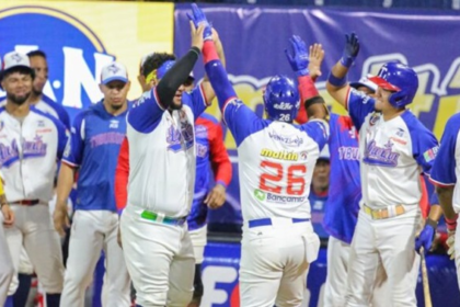 Bravos de Margarita derrotó 8-6 a Tiburones de La Guaira