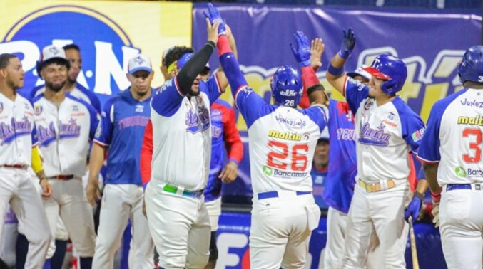 Bravos de Margarita derrotó 8-6 a Tiburones de La Guaira