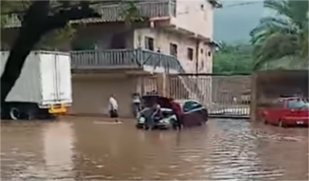 Inundaciones en San Juan: Fuertes precipitaciones afectan al municipio Díaz