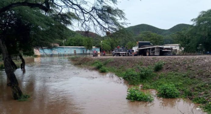 Lluvias torrenciales en Lara provocan graves inundaciones