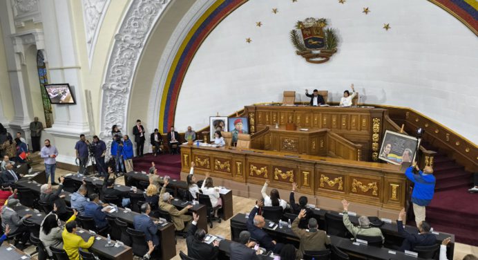 AN de 2020 difiere segunda discusión de la ley que inhabilita a quienes pidan o apoyen sanciones  