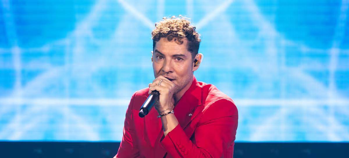 A David Bisbal se le rompió el pantalón en el escenario