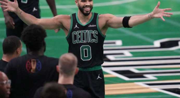 Jayson Tatum puso fin a la racha de los Cavaliers
