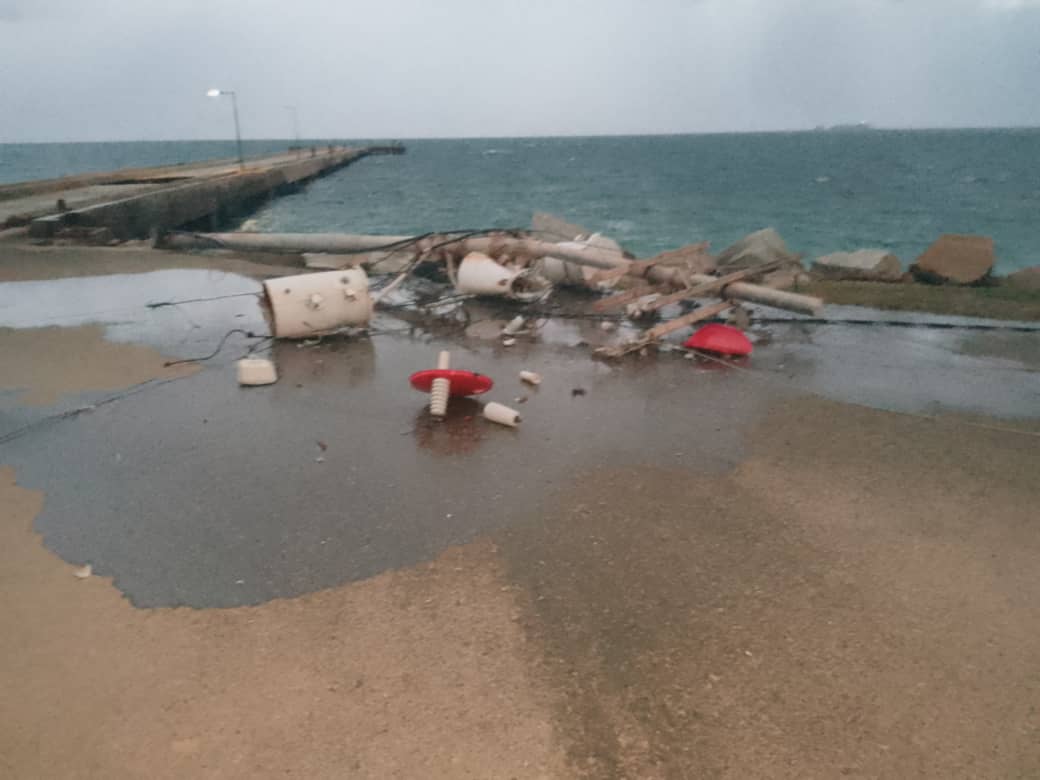 Fuerte lluvia sorprende a Margarita Video