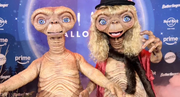 Heidi Klum se transformó en E.T y vuelve a sorprender en Halloween