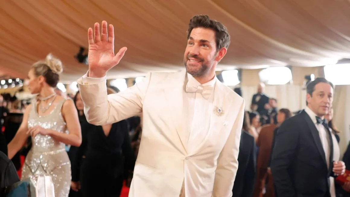 Actor John Krasinski fue nombrado el más sexy de 2024