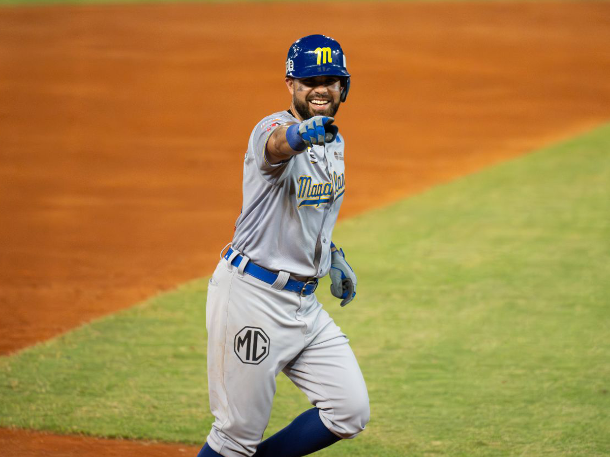 Renato Núñez fue el mejor de octubre en la LVBP