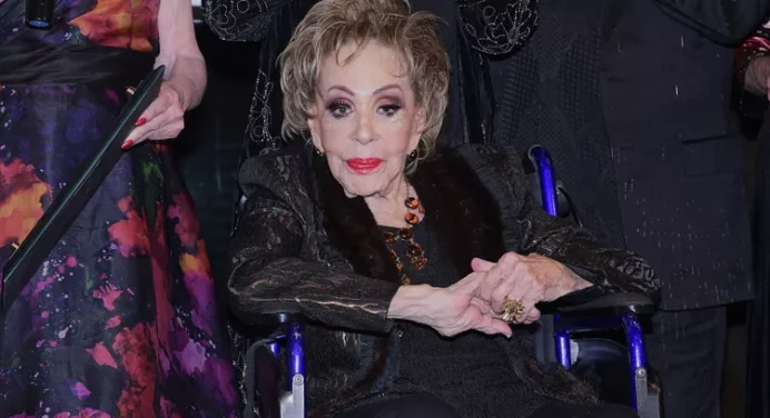 Vuelven a hospitalizar a la mamá de Alejandra Guzmán