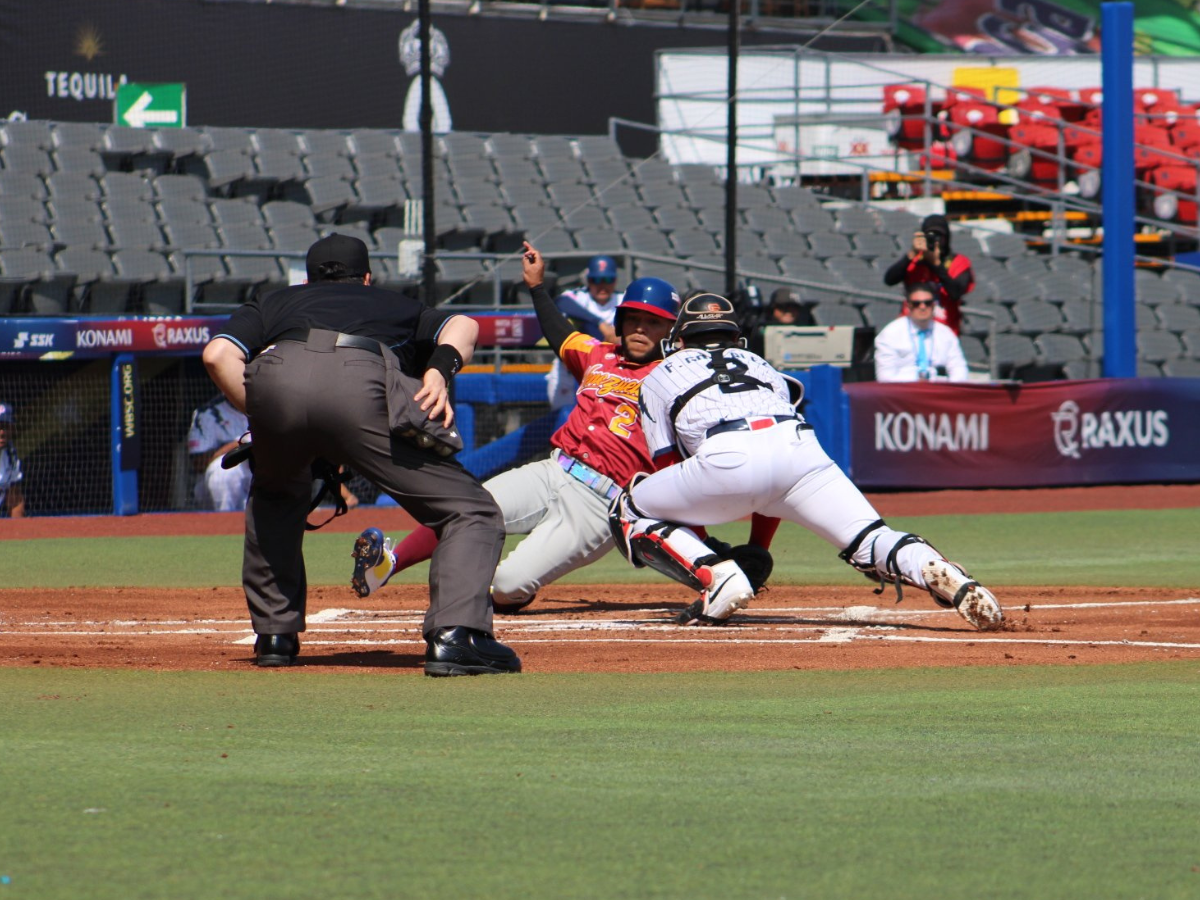 Panamá derrota a Venezuela en el Premier 12