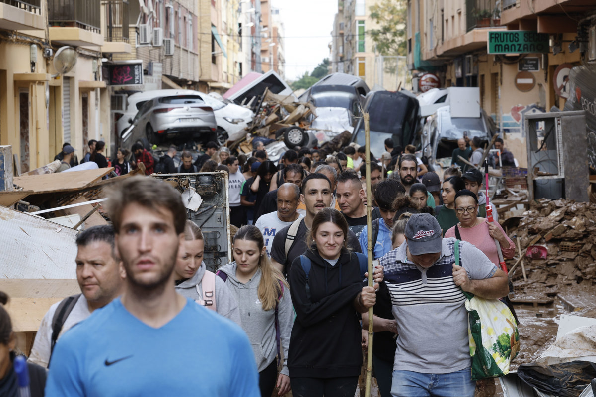 252.000 personas siguen sin teléfono y 15.000 sin electricidad por el temporal en España