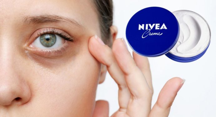 El sencillo truco con crema Nivea para quitar ojeras y bajar la hinchazón del contorno de los ojos