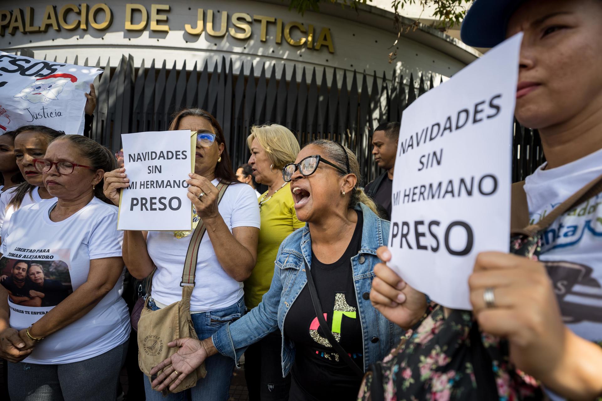 Excarcelan a grupos de presas y presos políticos detenidos tras protesta poselectorales