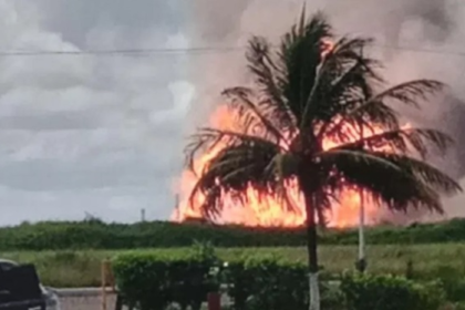 Según informó en la red social X, la cuenta Reporte Ya, debido al fuerte olor a gas se ordenó la evacuación de los habitantes de Punta de Mata.