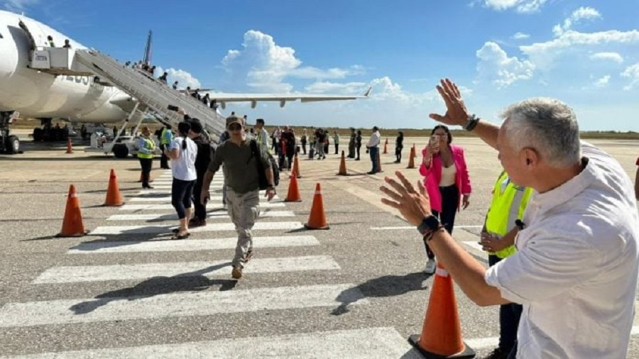 Los visitantes, además de conocer los encantos de la isla caribeña, también podrán explorar otros destinos emblemáticos de Venezuela.