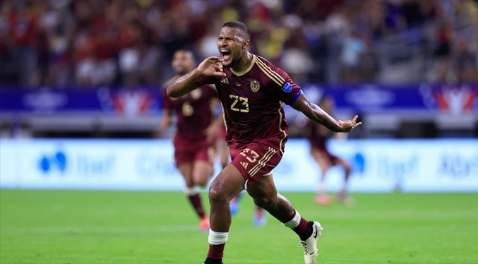 Salomón Rondón figura en los premios The Best