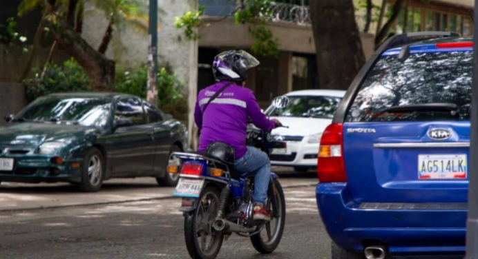 Detenido hombre que perpetraba robos disfrazado de Yummy en Caracas