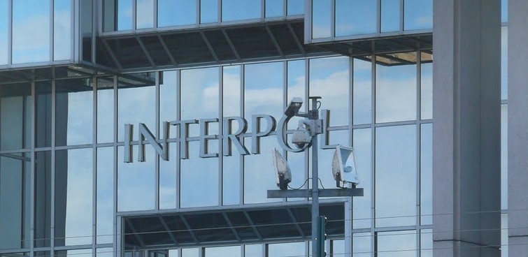 Interpol recuerda que nunca acepta demandas políticas, al referirse al caso Urrutia