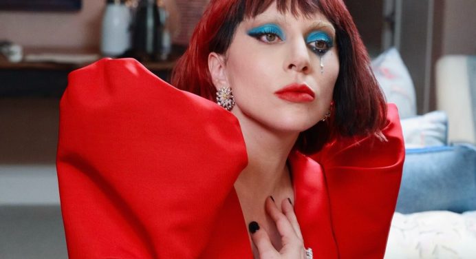 Lady Gaga se une al elenco de Merlina