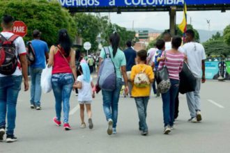 El eje San Antonio del Táchira, Ureña, fue el principal puerto terrestre para la salida y entrada de migrantes connacionales, explicó Gómez.