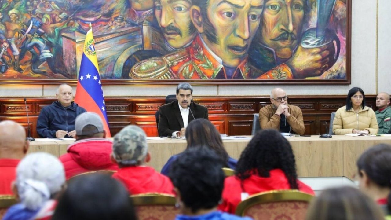 Presidente Maduro pidió activar un plan de “combate y defensa” del territorio nacional