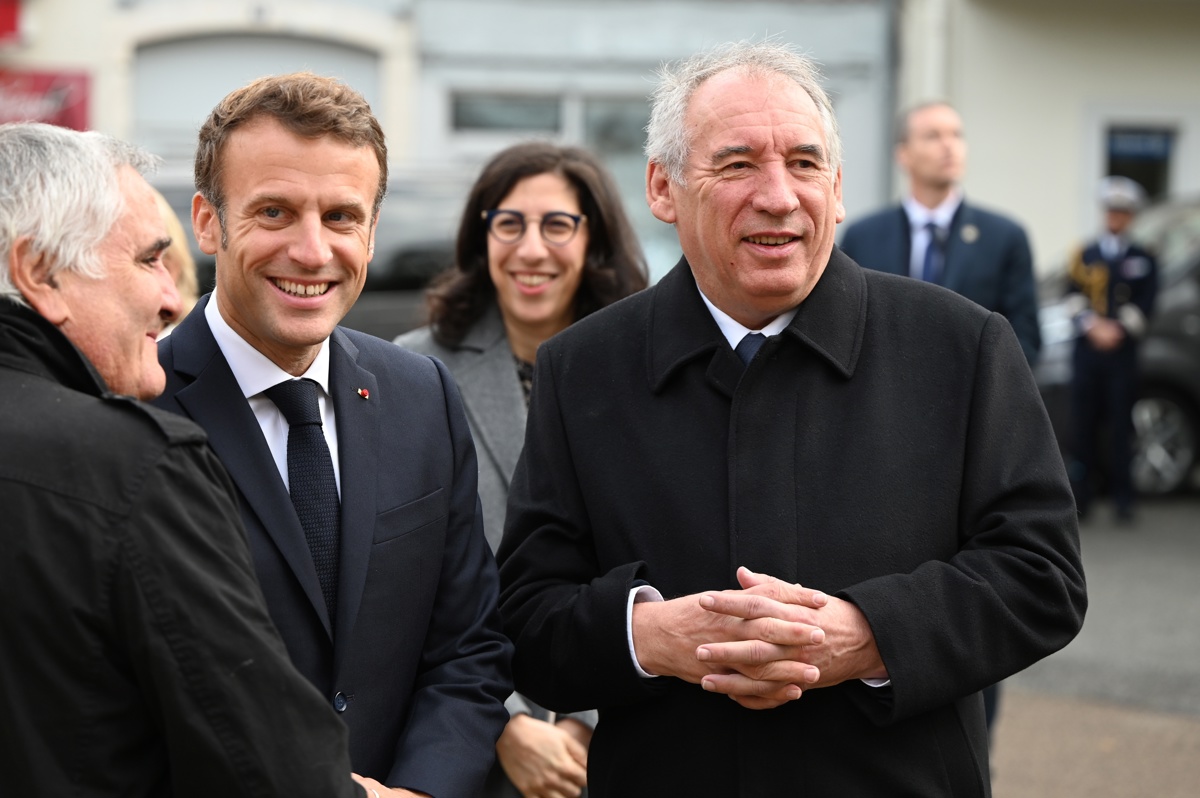 Macron elige a Bayrou como nuevo primer ministro