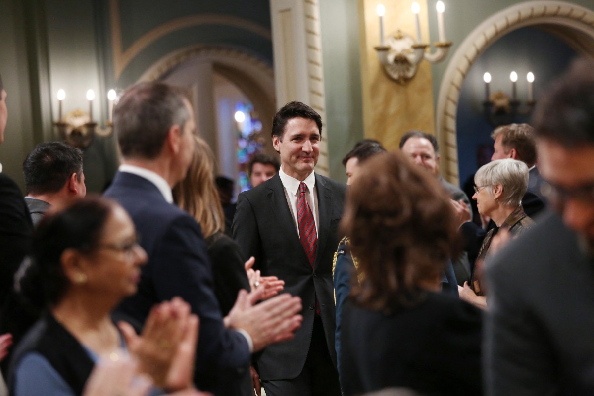 Trudeau reorganiza su gabinete ante amenazas de aranceles de Trump