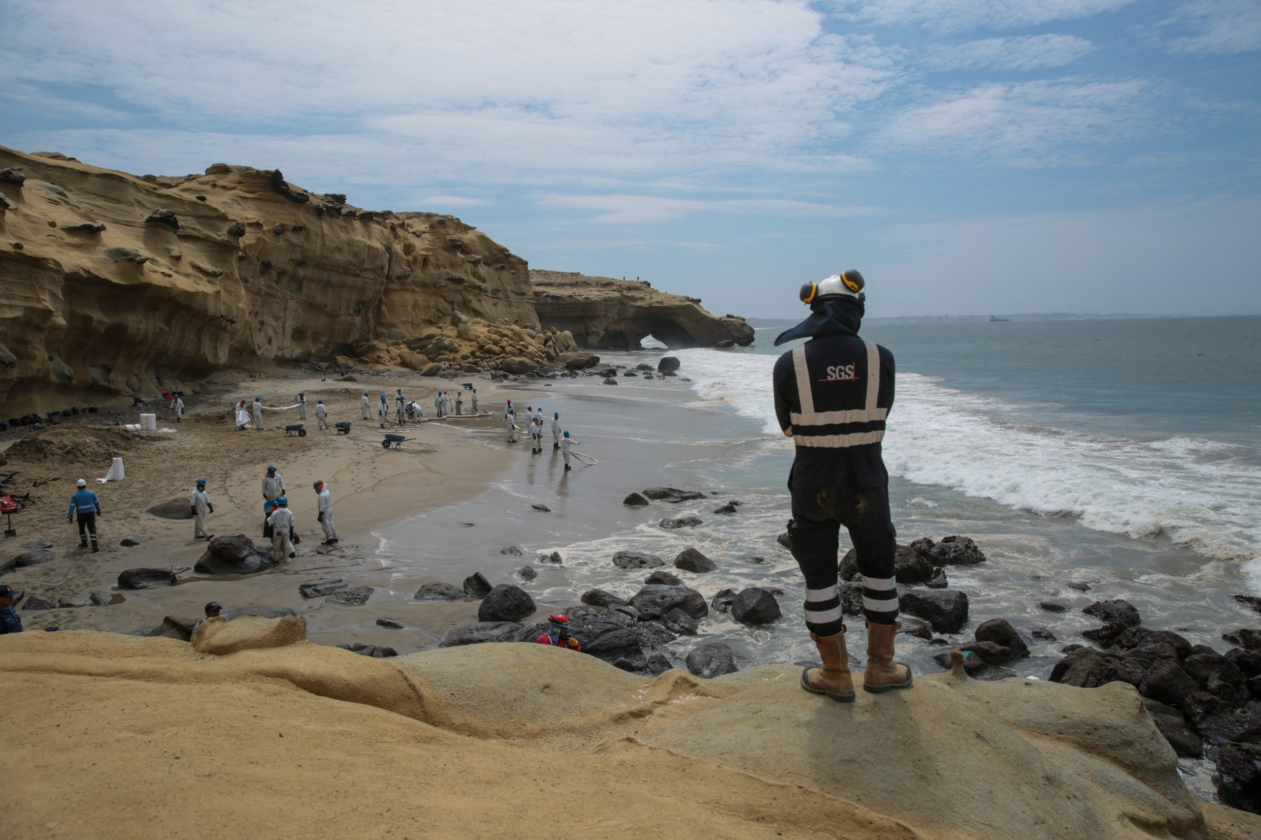 Emergencia ambiental en Perú por derrame de petróleo: una crisis sin precedentes.