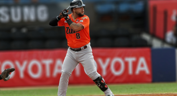 José Herrera asegura la victoria de las Águilas en Margarita.