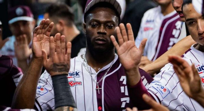 Regreso triunfal de los Tomateros