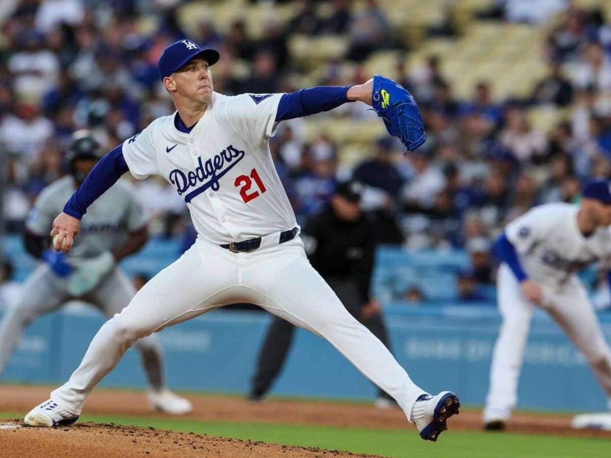 Medias Rojas confirma la incorporación de Walker Buehler