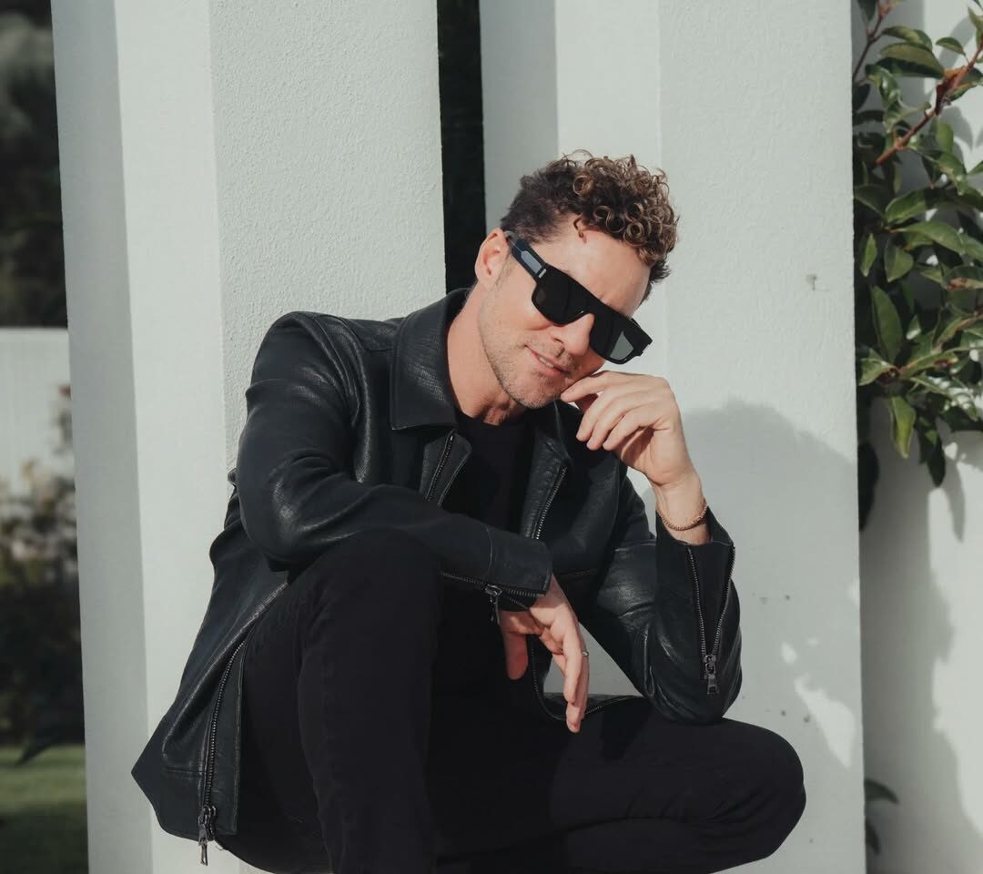 David Bisbal envía felicitaciones multilingües por Navidad (+video)