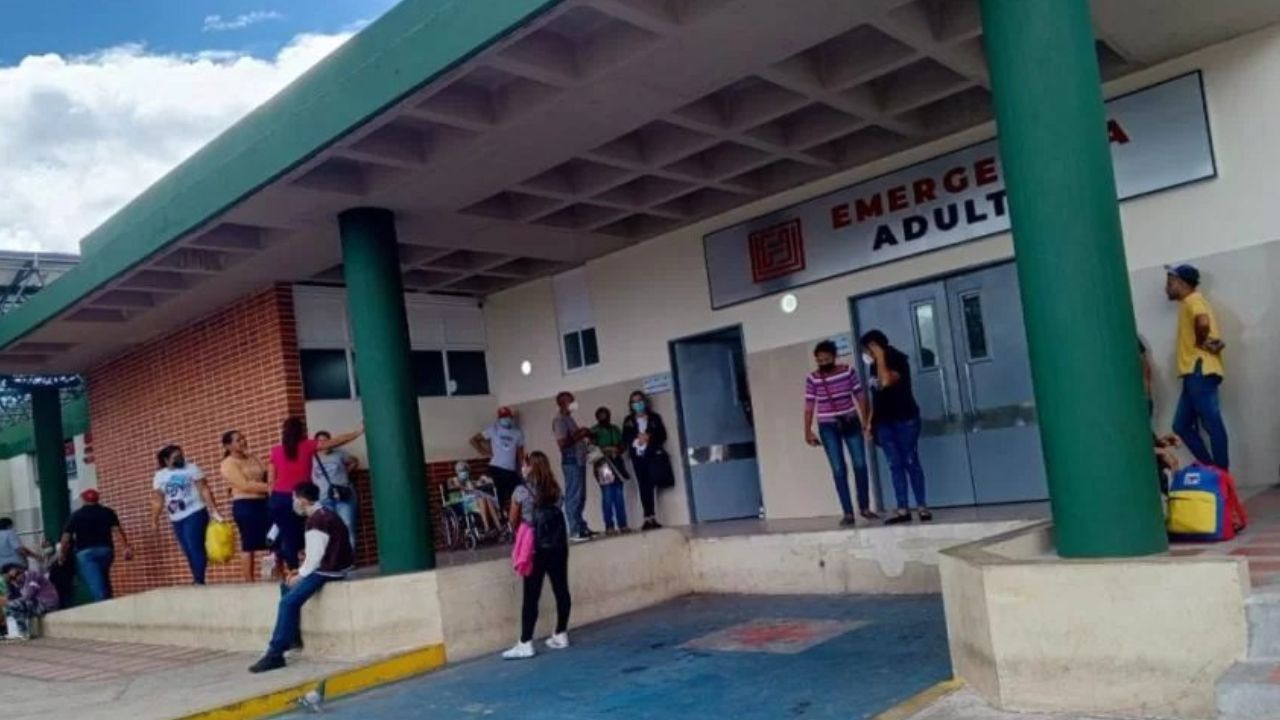 Estudiante de 13 años sufre intoxicación tras consumir bebida alcohólica