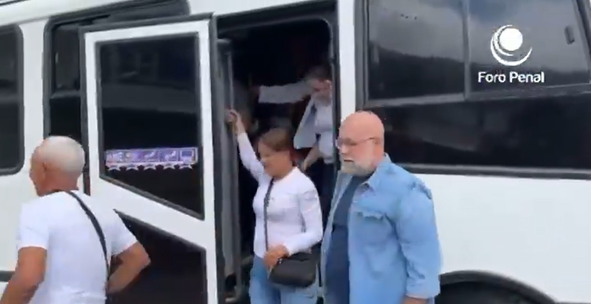 Apoyo en el transporte de familiares de presos políticos en Carabobo