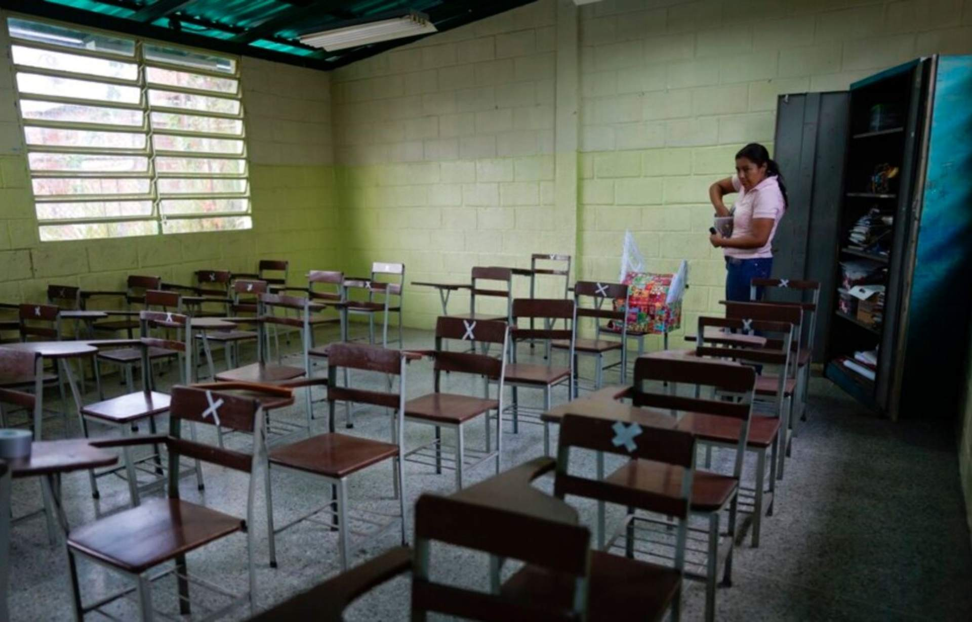 Un docente venezolano necesita casi 30 veces su sueldo para alimentar a una familia