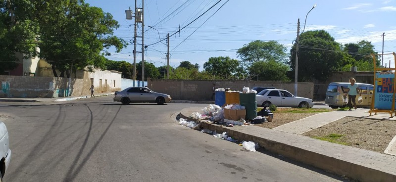 Calles de Mariño: Entre el abandono, los baches y la basura