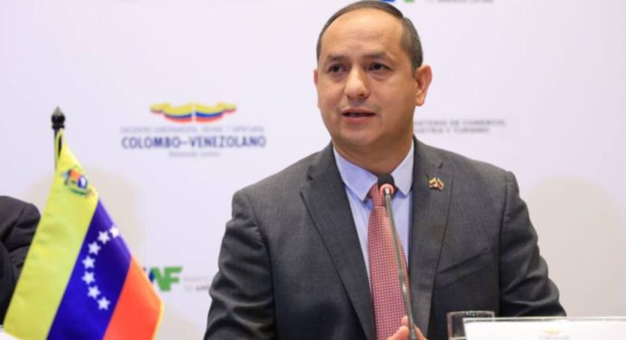 Designan Ministro de Transporte como director interino del aeropuerto de Maiquetía